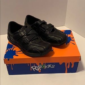 Black Ripkicks boy shoes